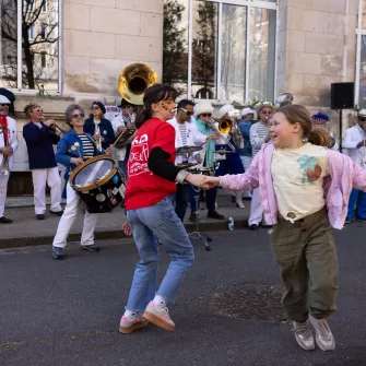 Danse et fanfare